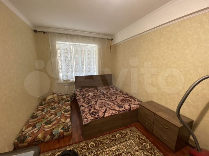 1-к. квартира, 40 м², 1/12 эт.