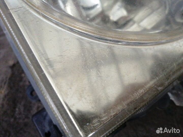 Фара передняя левая Nissan Cube Z11