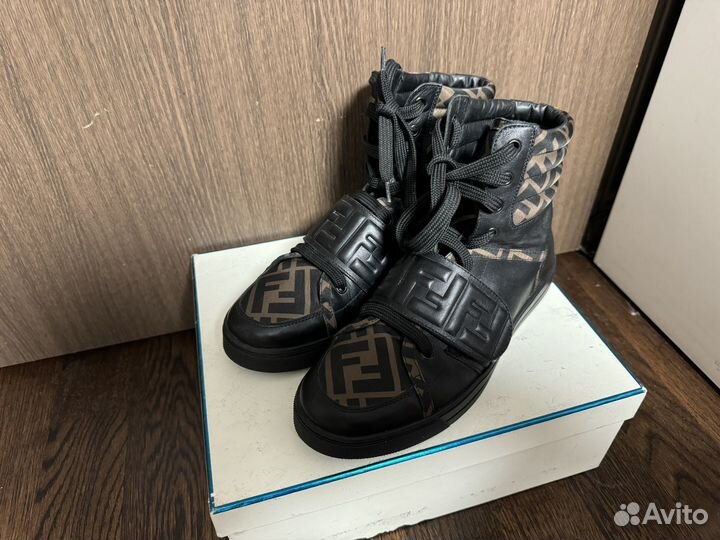 Ботинки fendi
