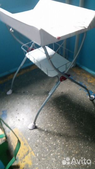 Пеленальный стол