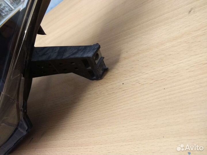 Фара toyota land cruiser prado 150