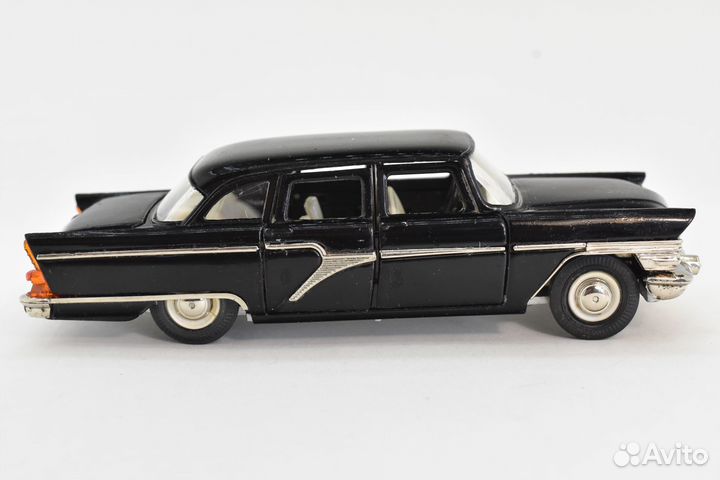 Чайка газ 13 А15 модель 1:43 СССР