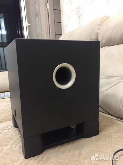 Сабвуфер Yamaha YST-SW030