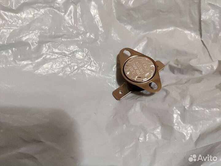 Термостат KSD301 250V 10A 135C