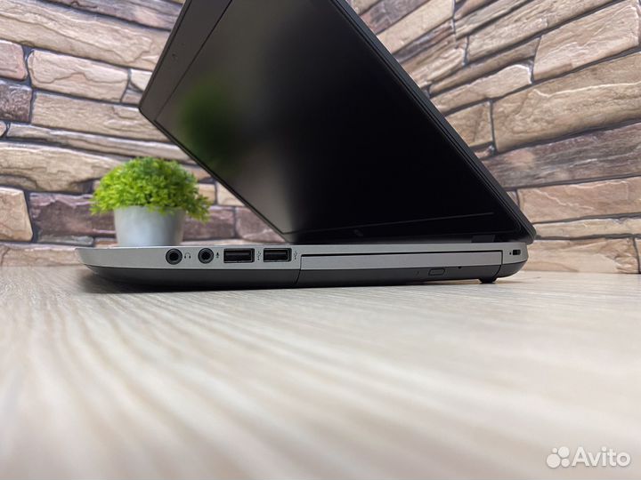 Надежный офиcный ноутбук HP 8gb/SSD
