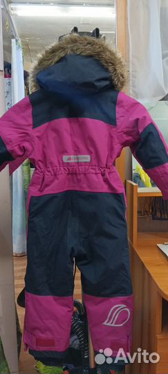 Зимний комбинезон для девочки