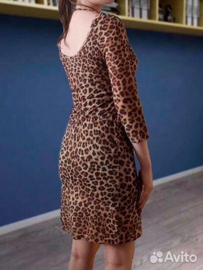 Платье праздничное