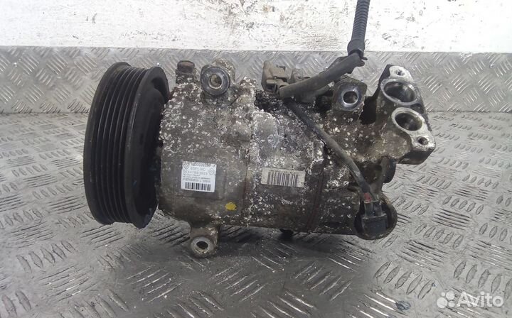 Компрессор системы кондиционирования Renault Megan