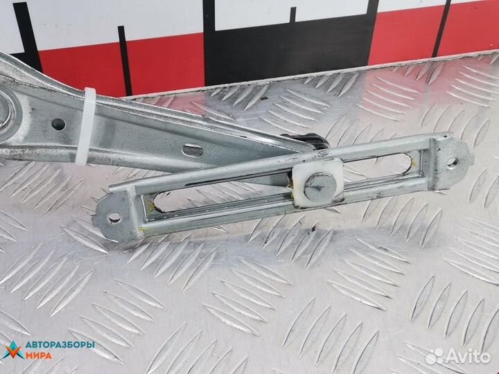 Стеклоподъемник передний правый Opel Astra F рест