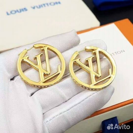 Серьги Louis Vuitton