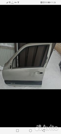 Передня левая левая дверь Нива Шевроле