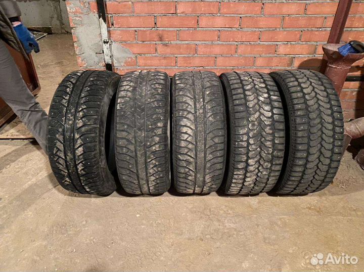 Yokohama Ice Guard IG55 255/55 R18