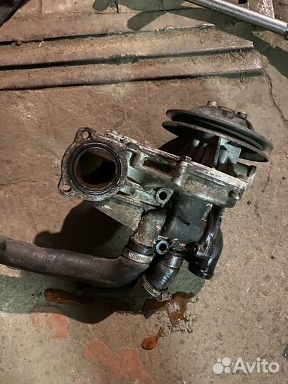 Помпа в сборе с термостатом на ауди б3