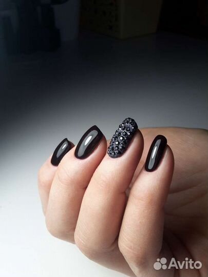 Маникюр, педикюр