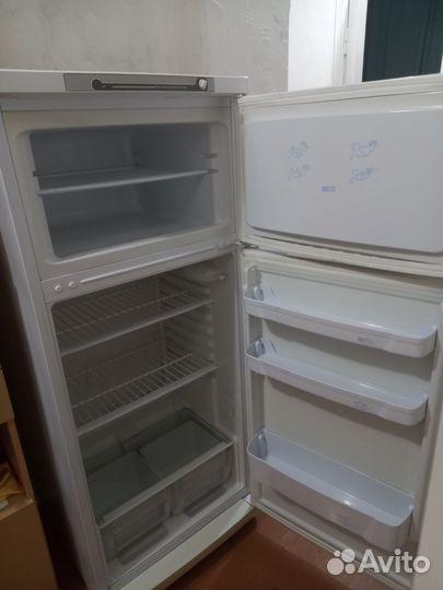 Холодильник Indesit ST145 б/у