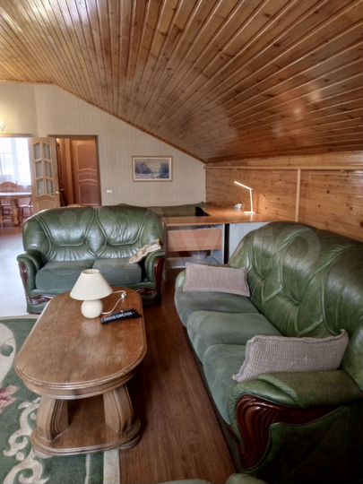 2-к. квартира, 100 м², 3/3 эт.