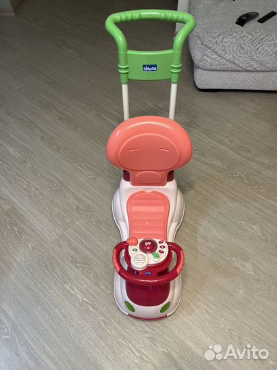 Детская машинка chicco