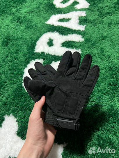 Перчатки Oakley