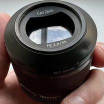 Sony Carl Zeiss Sonnar T* 35mm f/2.8 ZA