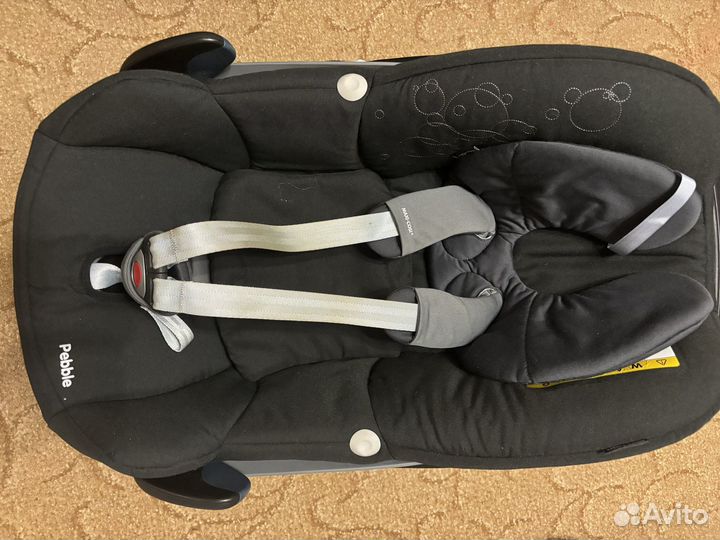 Автолюлька maxi cosi pebble с базой 0+