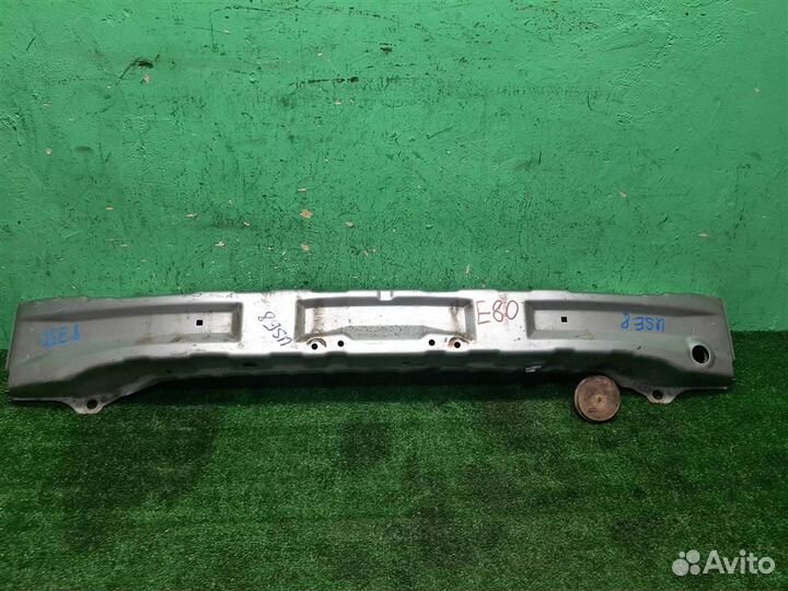 Усилитель бампера переднего Mitsubishi Grandis 20