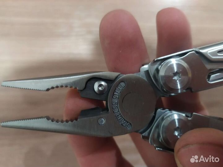 Нож швейцарский