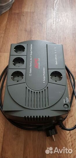 Источник бесперебойного питания APC backups ES 525