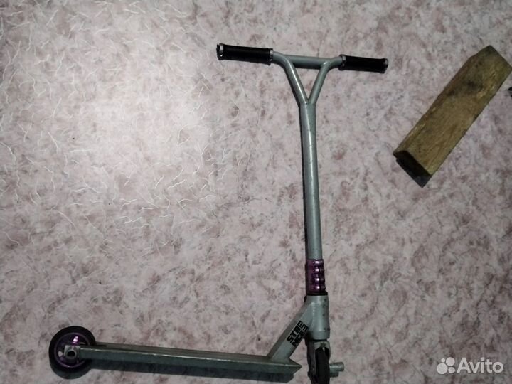 Трюковой самокат стрит