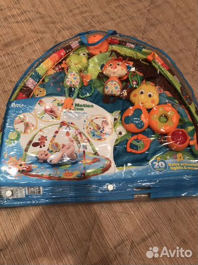 Развивающий коврик