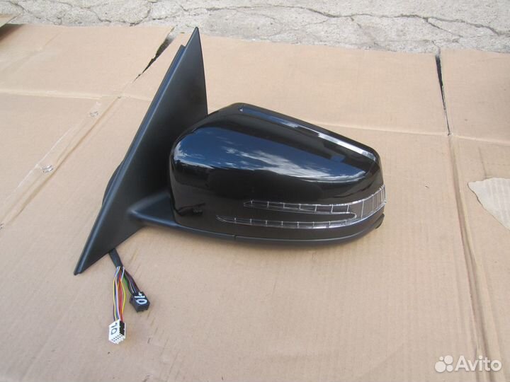 Зеркало левое 10+10 контакт Mercedes W204 с 2011 г