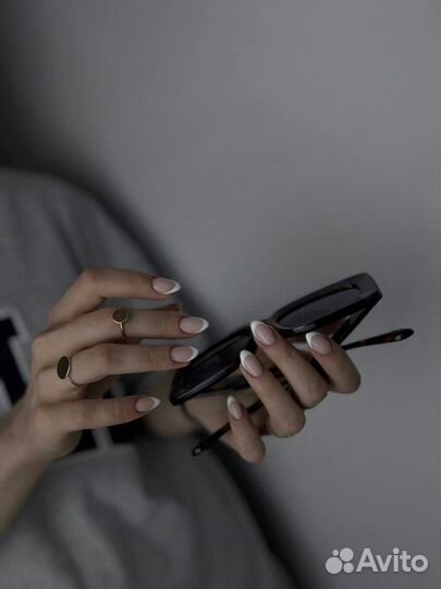 Маникюр и педикюр