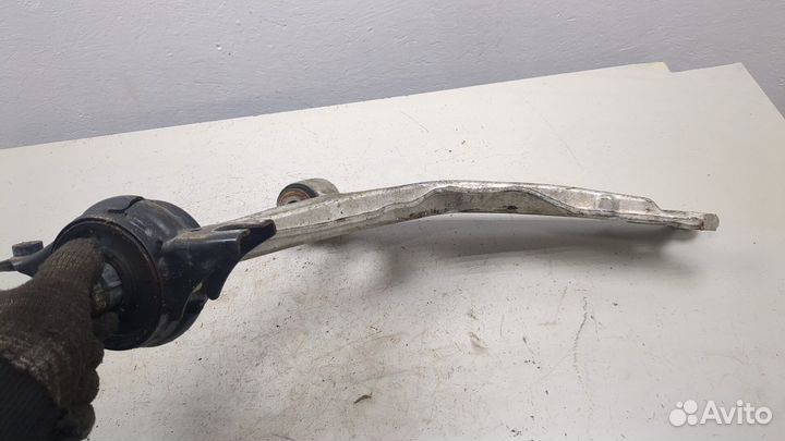 Рычаг подвески правый передний Honda Accord 10