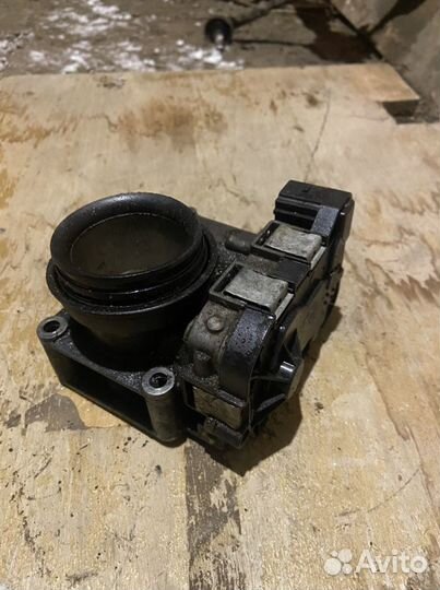 Дроссельная заслонка Fiat Albea Punto Doblo 1.4