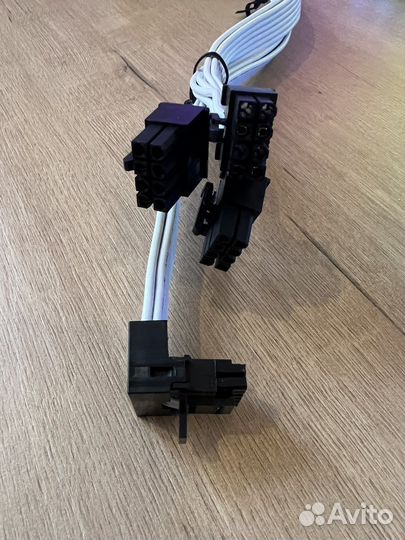 Кабель с угловым разъёмом питания 12vhpwr