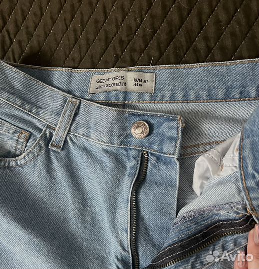 Джинсы бананы женские