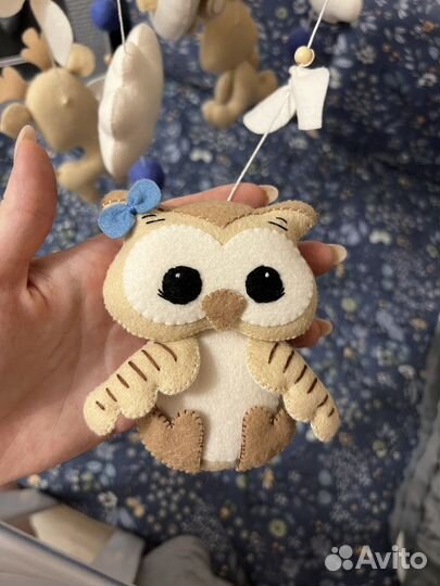 Мобиль в кроватку из фетра