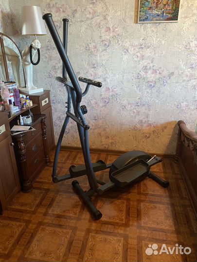 Эллиптический тренажер torneo