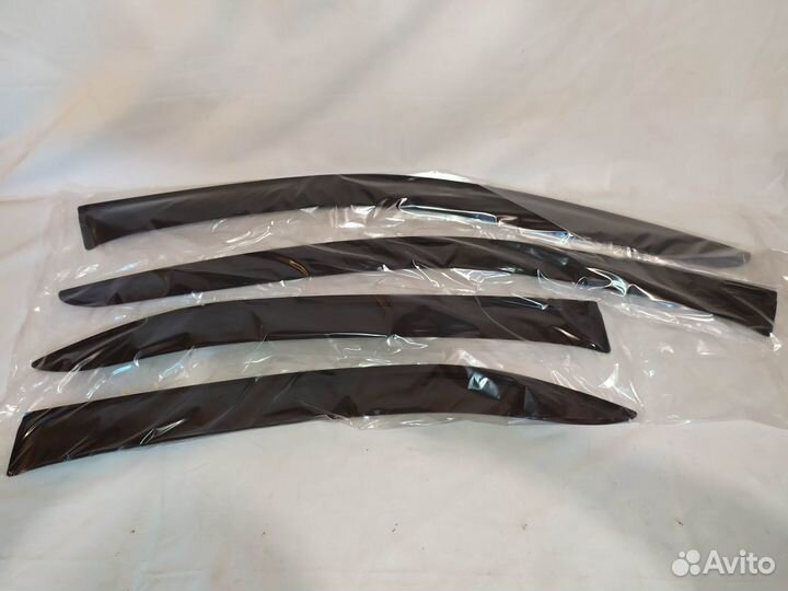 Ветровики Тойота Камри с 2006