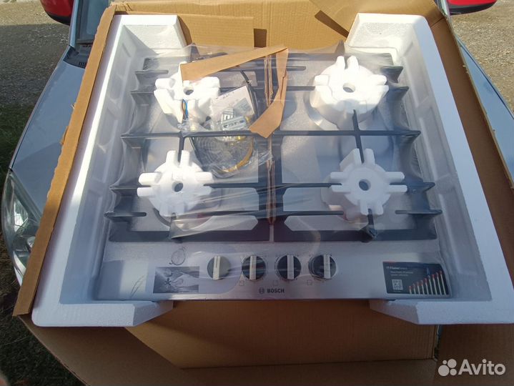 Газ.варочная поверхность Bosch Serie 6 PCP6A5B90