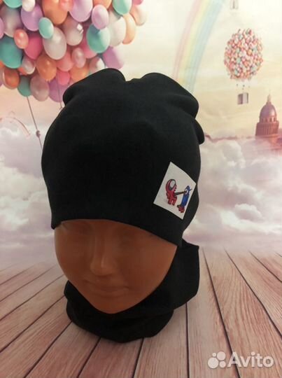 Новая черная шапка со снудом на 1-3 года