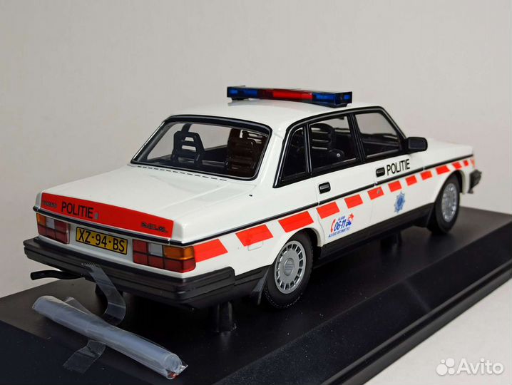 Volvo 240 GL Police Netherlands 1:18 Minichamps