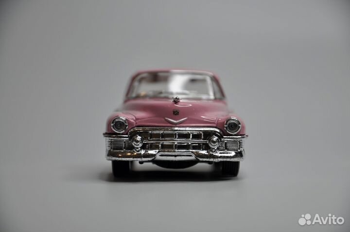 Модель автомобиля Cadillac Series 62 Coupe металл