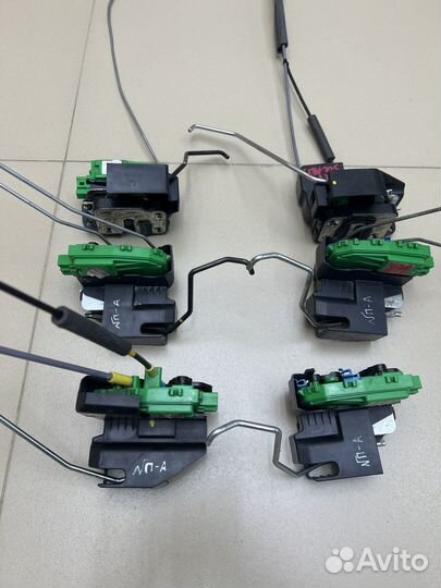 Замок двери Hyundai Solaris 1/Kia Rio 3