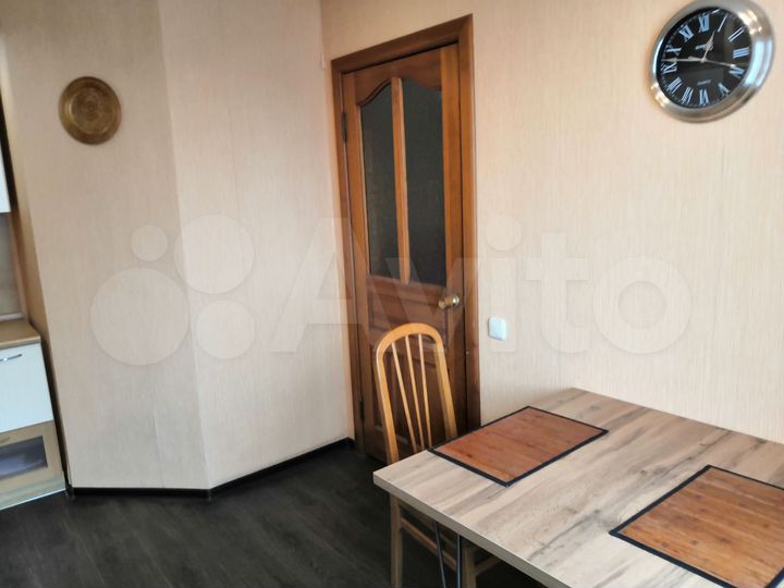 4-к. квартира, 80 м², 7/10 эт.