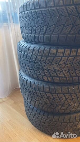 Bridgestone Blizzak DM-V2 225/60 R17 H