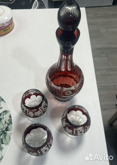 Хрустальные бокалы и графин Ajka Crystal