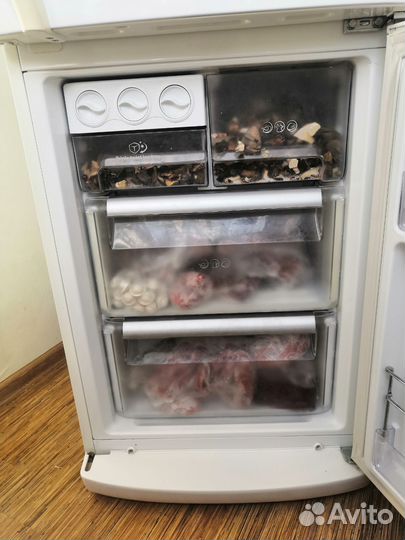 Холодильник LG no frost б/у (в хорошем состоянии)