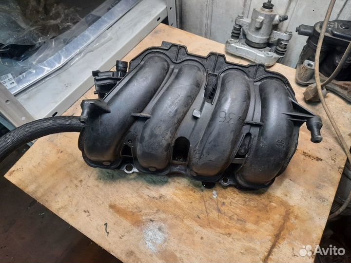 Коллектор впускной Peugeot 308