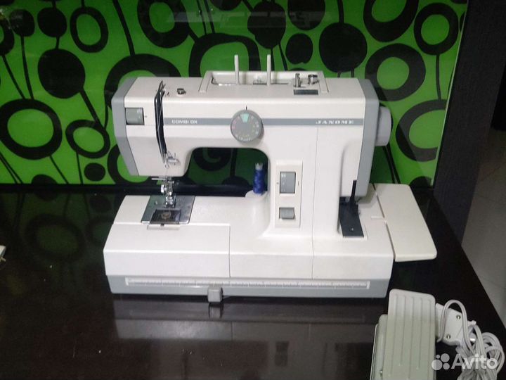 Новая швейная машина Janome Combi DX 502