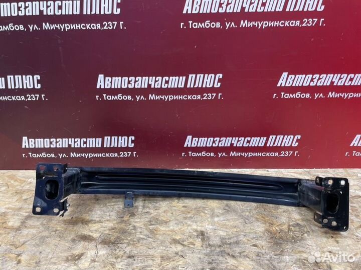 Усилитель бампера передний Volkswagen Polo